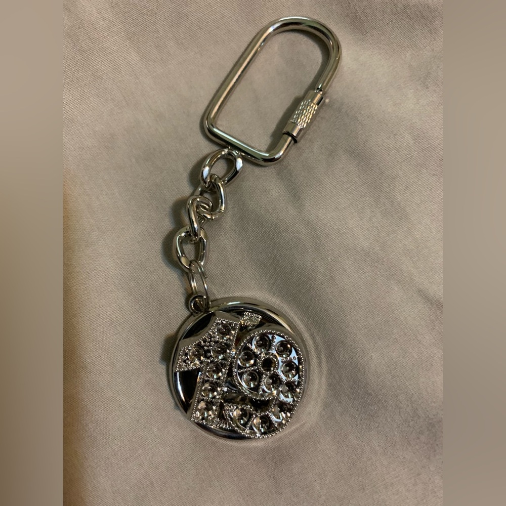 2019 rotating keychain